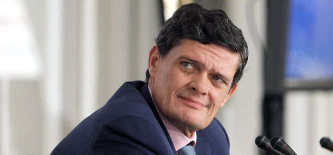 Sareb pone en venta 2.337 viviendas en la costa